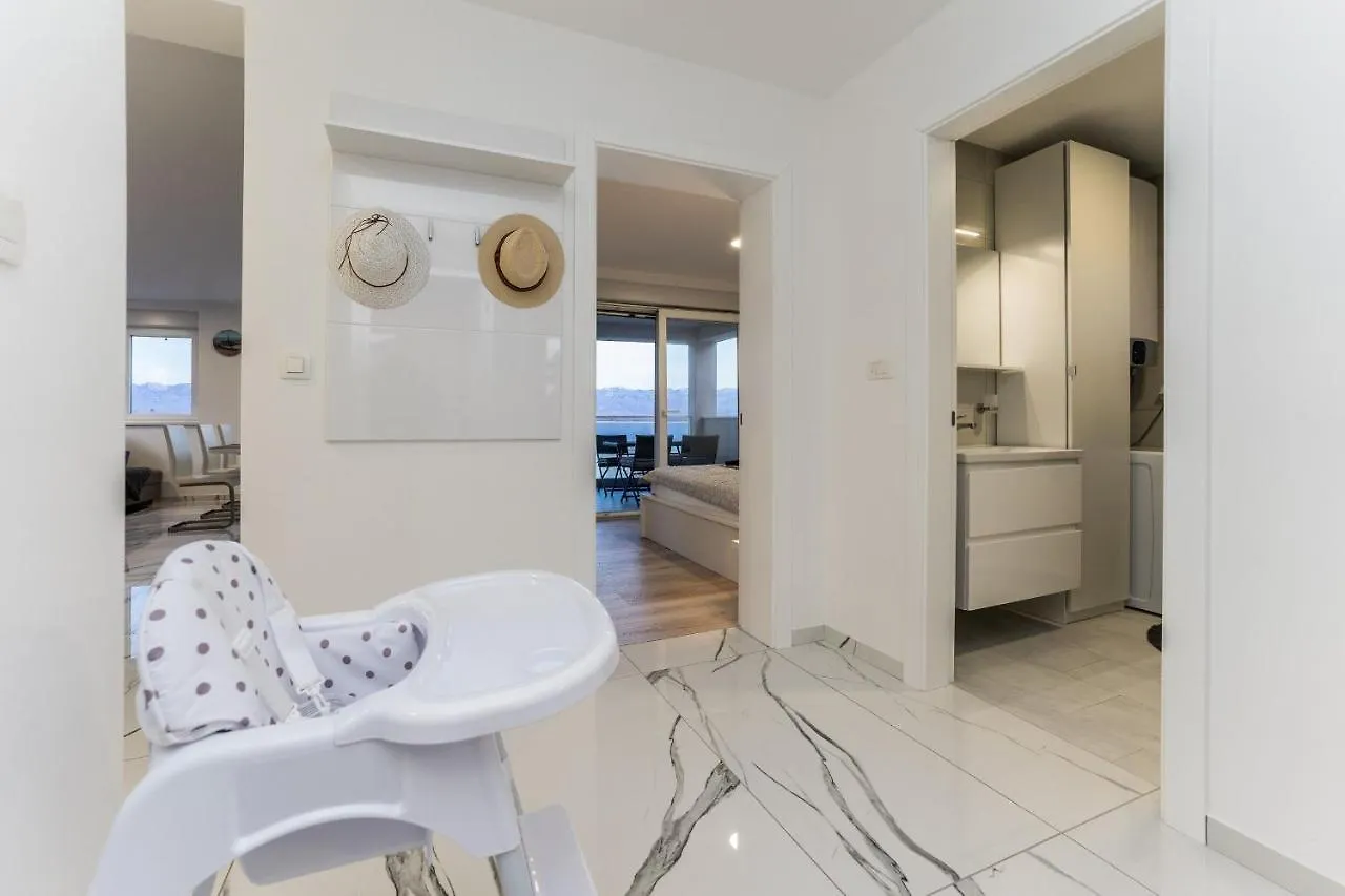 Apartment Losacker Vir Croatia